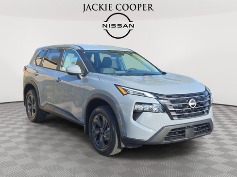 New 2026 Nissan Rogue SV w/ Cold Weather Package FWD image 3