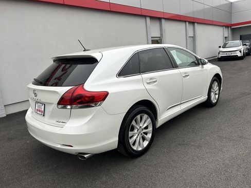 Used 2015 Toyota Venza XLE image 5