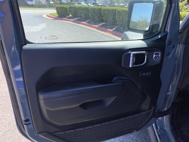 Used 2024 Jeep Wrangler Unlimited AWD/4WD image 11