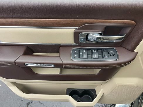 Used 2015 RAM 1500 Laramie w/ Convenience Group image 13