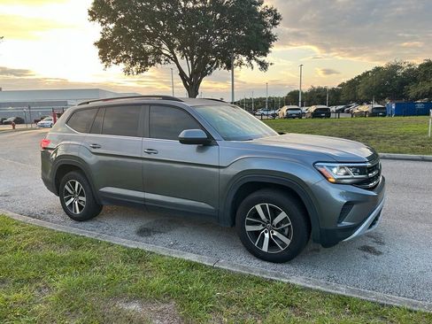 Used 2022 Volkswagen Atlas SE FWD image 8