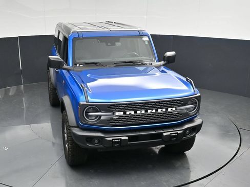 Used 2025 Ford Bronco Badlands AWD/4WD image 45