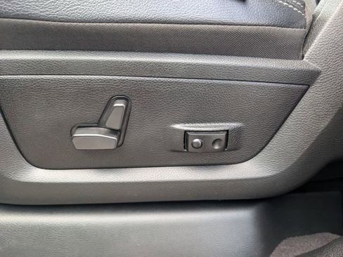 Used 2022 RAM 2500 Big Horn w/ Level A Equipment Group AWD/4WD image 15