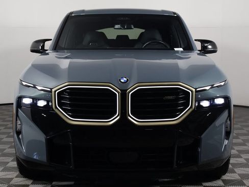 Used 2023 BMW XM AWD/4WD image 2