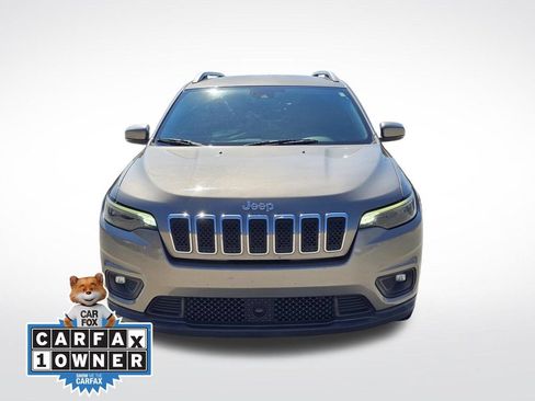 Used 2021 Jeep Cherokee Latitude Plus FWD image 2