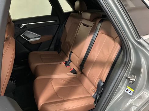 Used 2025 Audi Q3 2.0T Premium w/ Convenience Package image 5