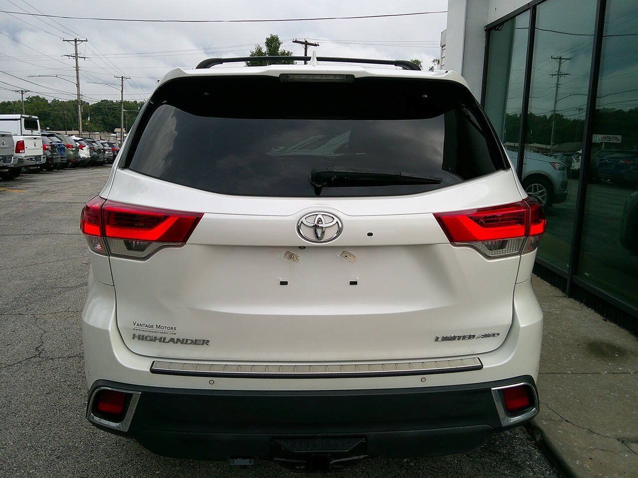 Used 2018 Toyota Highlander Limited Platinum AWD/4WD image 6