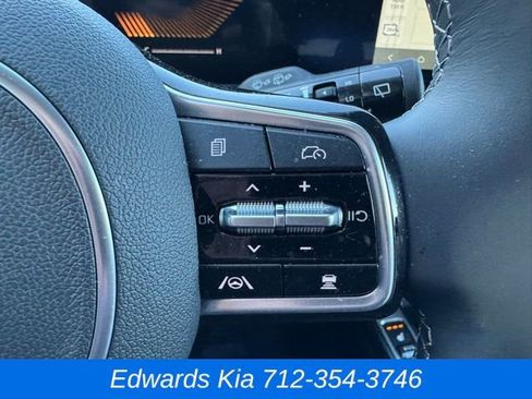 New 2025 Kia Sorento S image 24