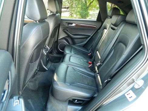Used 2016 Audi Q5 3.0T Premium Plus w/ Technology Package AWD/4WD image 19