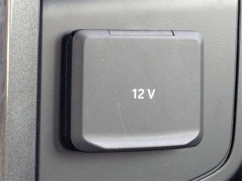 Used 2024 Ford Expedition Limited image 29