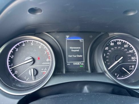 Used 2024 Toyota Camry SE FWD image 17