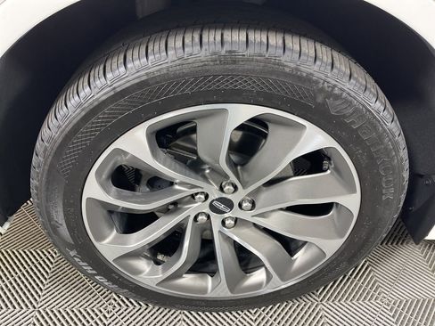 Used 2021 Lincoln Aviator Grand Touring w/ Elements Package Plus image 22