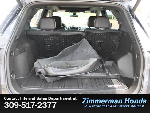 Used 2022 Chevrolet Equinox RS w/ RS Leather Package AWD/4WD image 6