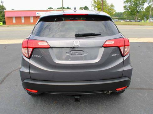 Used 2017 Honda HR-V LX image 7