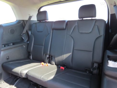 Used 2025 Kia Telluride SX Prestige AWD/4WD image 12