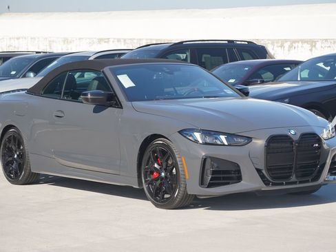 Used 2026 BMW M440i Convertible w/ Premium Package RWD image 4