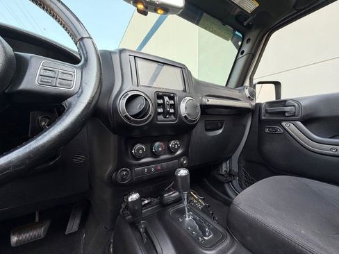Used 2016 Jeep Wrangler Unlimited Sport w/ Quick Order Package 24S AWD/4WD image 61