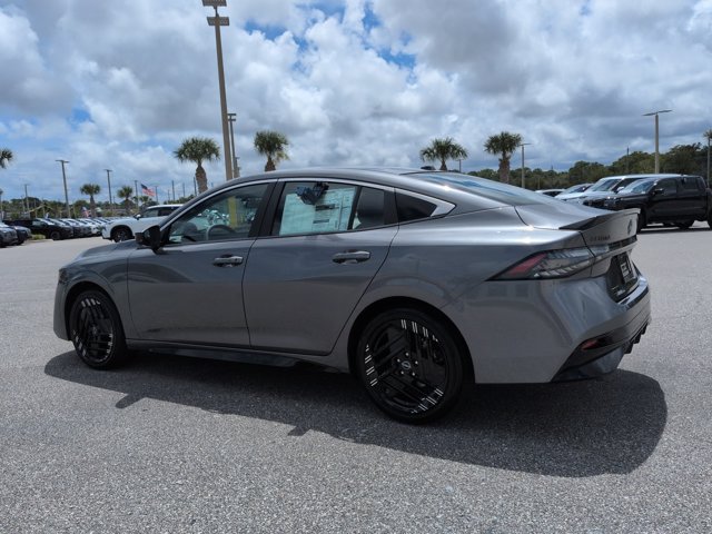 Certified 2027 Nissan Sentra SR w/ SR All Weather Package FWD image 6