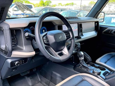 Used 2025 Ford Bronco Big Bend w/ Black Diamond Package AWD/4WD image 18