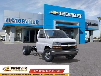 New 2026 Chevrolet Express 3500 w/ Power Convenience Package