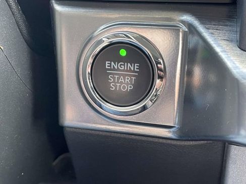 Used 2023 Ford F150 Lariat w/ Max Trailer Tow Package AWD/4WD image 23