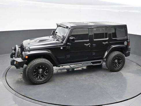 Used 2015 Jeep Wrangler Unlimited Sahara image 31