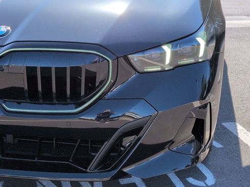 New 2026 BMW 530i RWD image 20