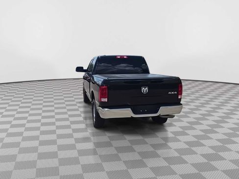 Used 2023 RAM 1500 4x4 Crew Cab Classic w/ Chrome Appearance Group image 7