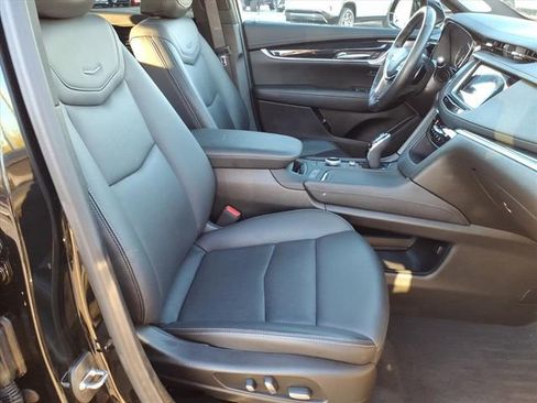 Used 2023 Cadillac XT5 Premium Luxury image 25