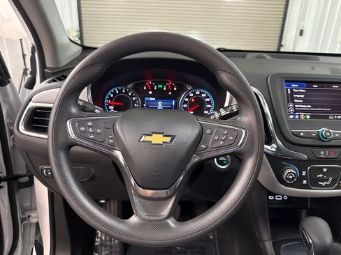 Used 2023 Chevrolet Equinox LT FWD image 28