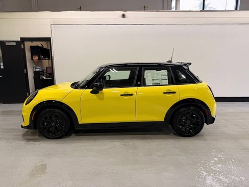 New 2026 MINI Cooper S image 2