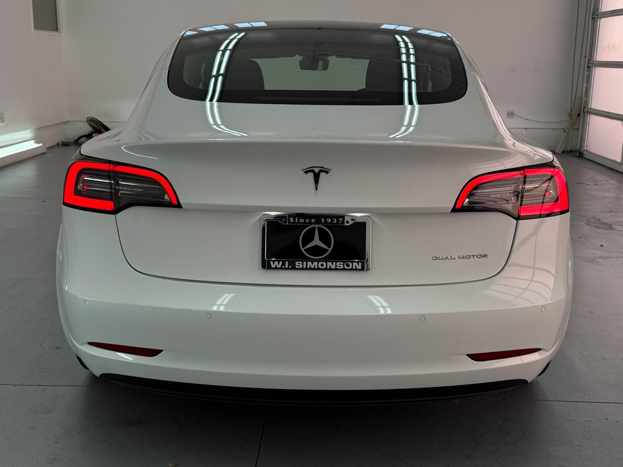 Used 2022 Tesla Model 3 Long Range AWD/4WD image 9
