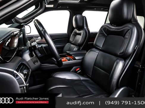Used 2024 Lincoln Navigator Reserve image 17