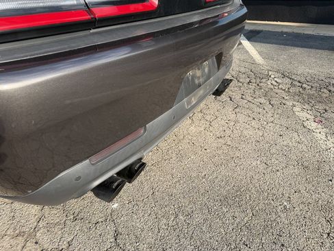 Used 2016 Dodge Challenger SRT w/ Technology Group RWD image 16