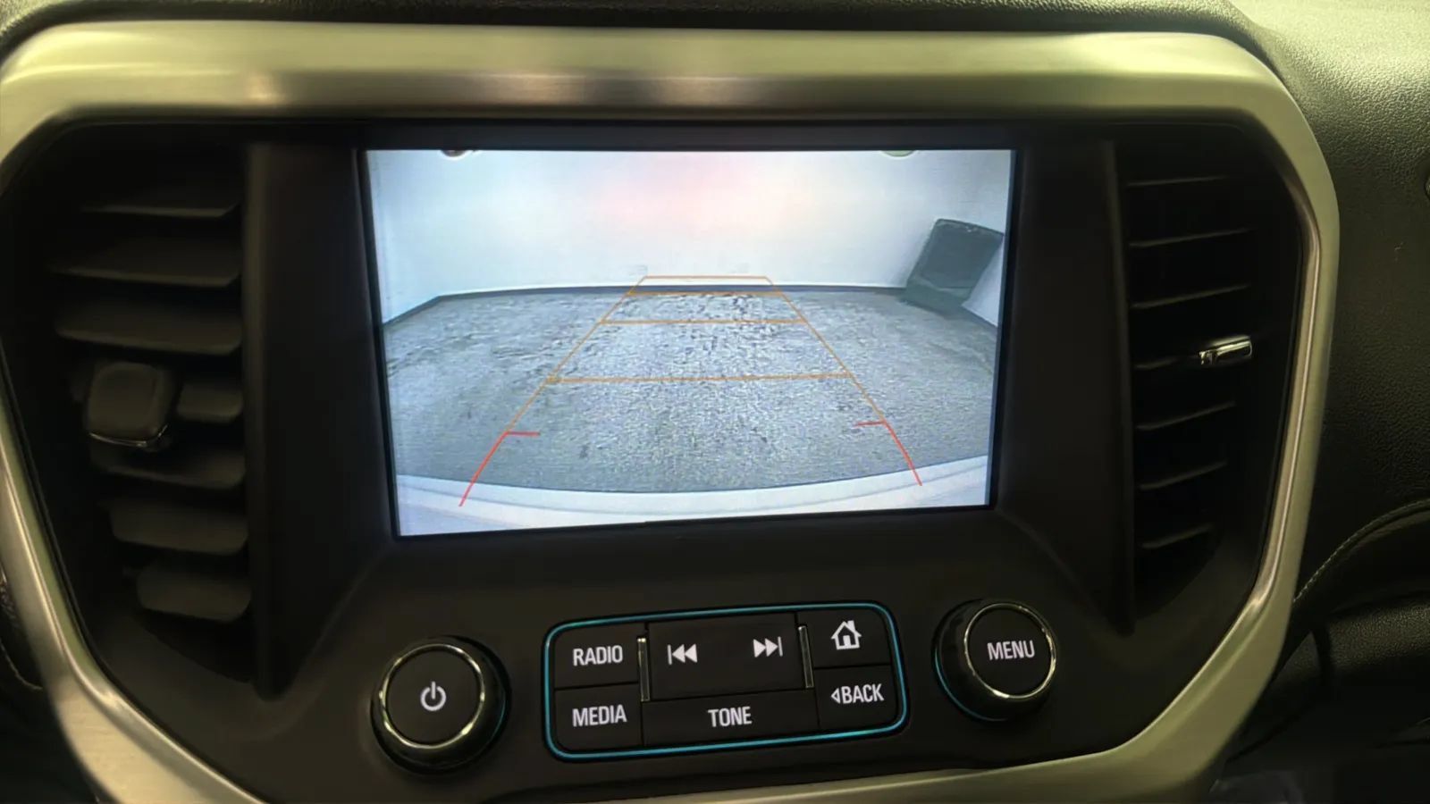 Used 2018 GMC Acadia SLE w/ LPO, Cargo Package FWD image 15
