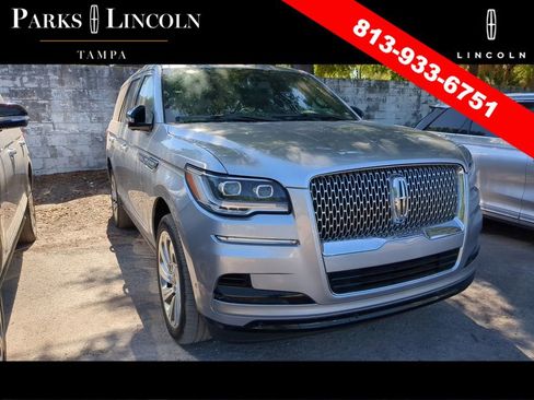 Used 2019 Lincoln Navigator Black Label AWD/4WD image 2