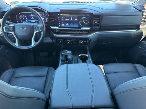 Used 2025 Chevrolet Silverado 1500 LT Trail Boss w/ LT Trail Boss Premium Package image 21