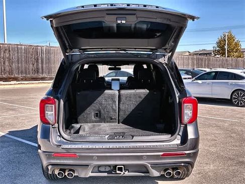 Used 2020 Ford Explorer ST w/ Premium Technology Package image 37