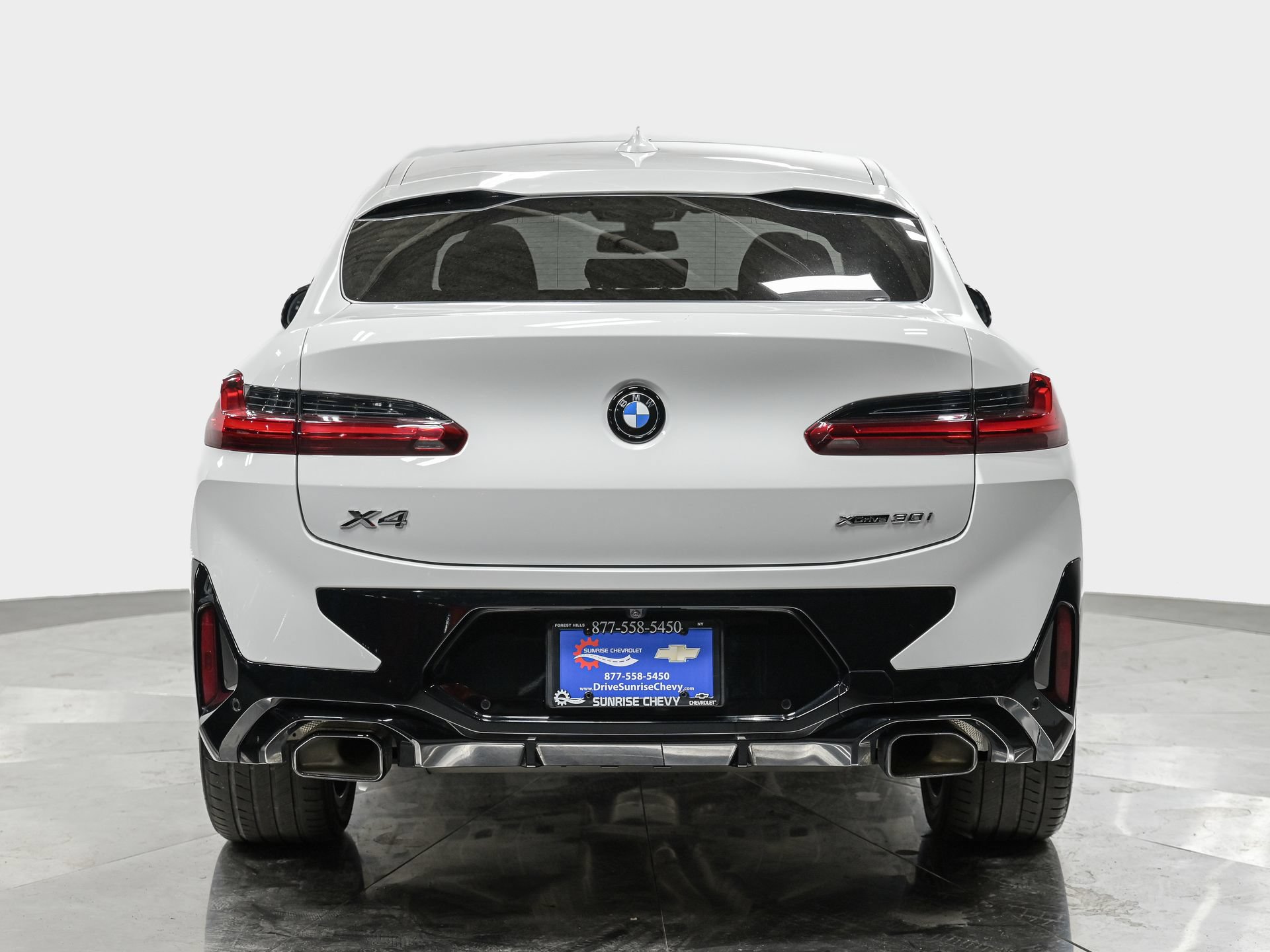 Used 2025 BMW X4 xDrive30i w/ Premium Package AWD/4WD image 5