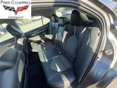 Used 2019 Toyota Camry SE FWD image 29