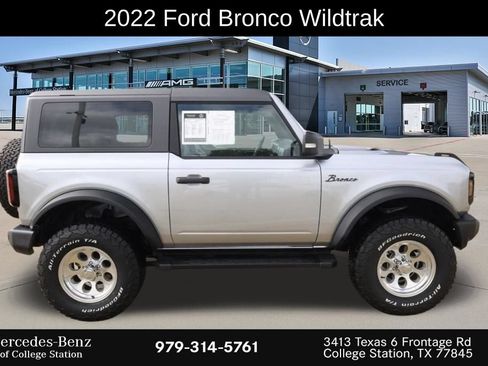 Used 2022 Ford Bronco Wildtrak AWD/4WD image 2