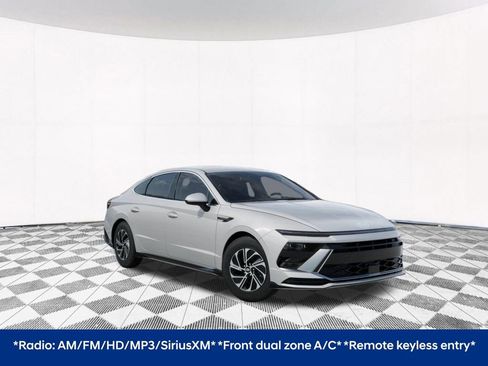 New 2026 Hyundai Sonata Blue FWD image 2