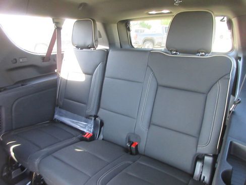 New 2026 GMC Yukon XL Elevation w/ Elevation Premium Package AWD/4WD image 14