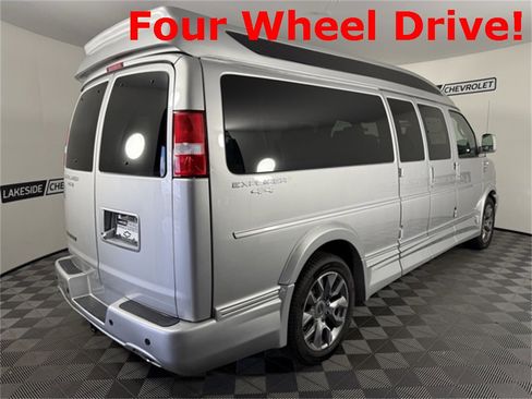 New 2024 Chevrolet Express 2500 Extended image 6