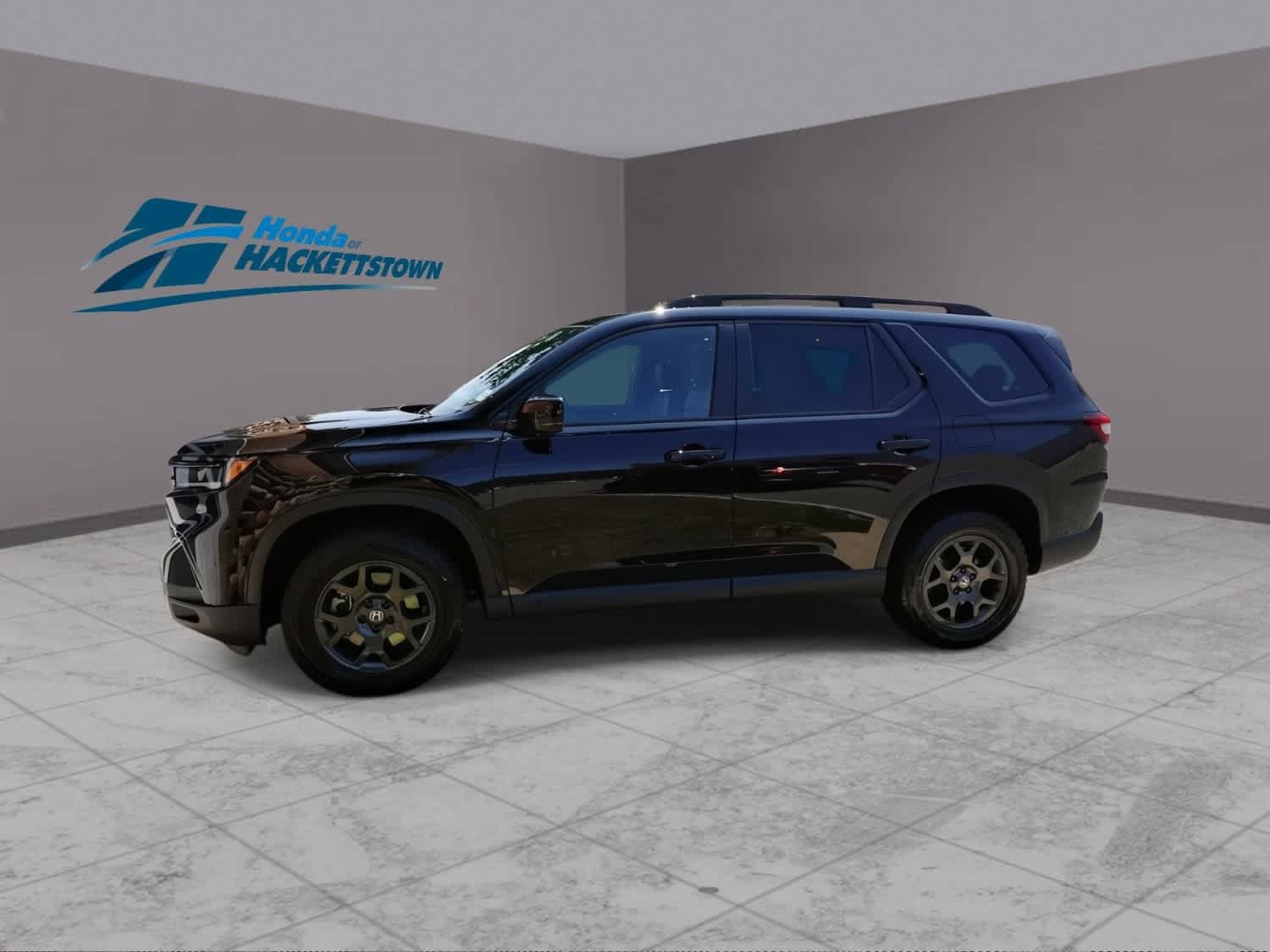 Certified 2025 Honda Pilot TrailSport image 4