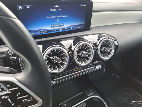 Used 2025 Mercedes-Benz CLA 250 4MATIC image 15