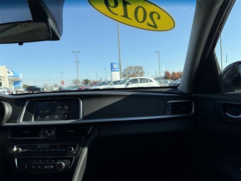 Used 2019 Kia Optima LX image 19