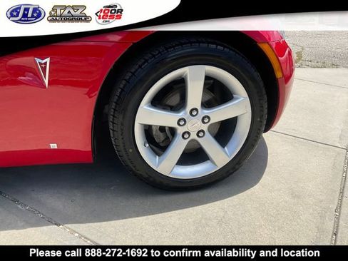 Used 2008 Pontiac Solstice Convertible w/ Preferred Package RWD image 9