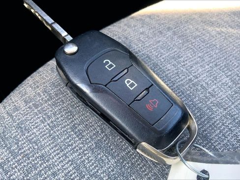 Used 2024 Ford Maverick XLT FWD image 15