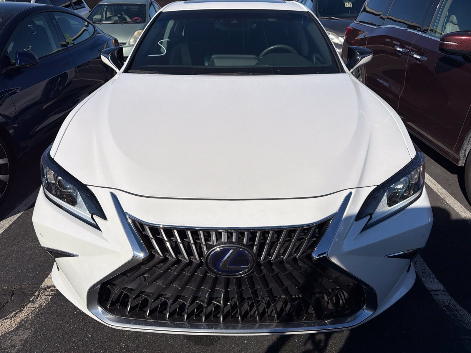 Used 2022 Lexus ES 300h w/ Premium Package FWD image 3